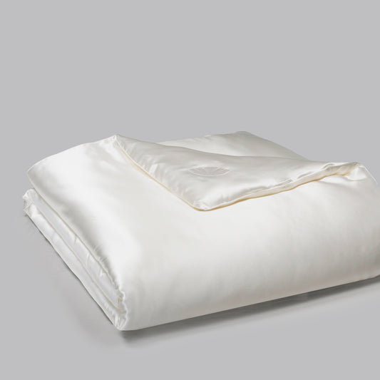 Silk Filled Comforter with Silk Shell by La Seta