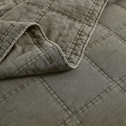 King/California King 3-Piece Sage Green Faded Stone Washed Cotton Quilt Set